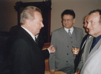  stretnutie prezidenta SR s členmi Orchidamosu v roku 2002 